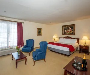 Photo 5 - Silverland Inn and Suites