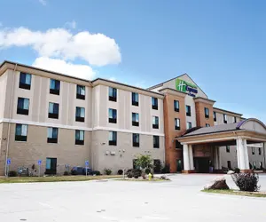 Photo 2 - Holiday Inn Express and Suites Urbandale, an IHG Hotel