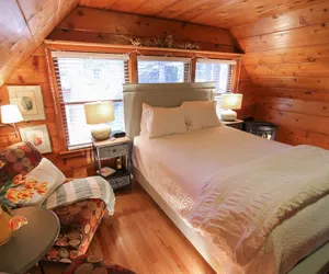 Photo 5 - Elliott House Boutique Inn