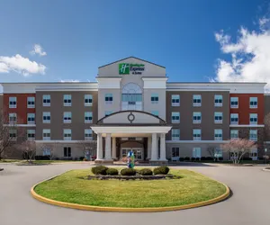 Photo 2 - Holiday Inn Express Hotel & Suites Terre Haute, an IHG Hotel