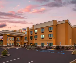 Photo 2 - Comfort Suites