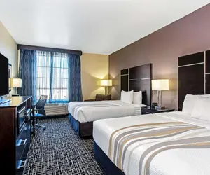 Photo 5 - La Quinta Inn & Suites by Wyndham Denver Gateway Park