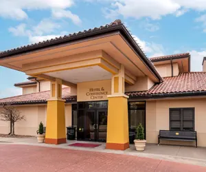 Photo 2 - Unity Hotel and Conference Ctr, an Ascend Collection Hotel