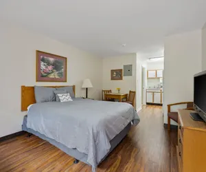 Photo 3 - Affordable Suites Hickory/Conover