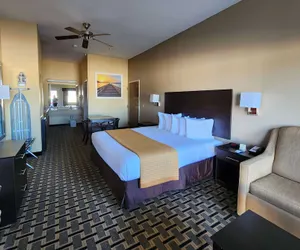 Photo 2 - Days Inn by Wyndham Baytown East