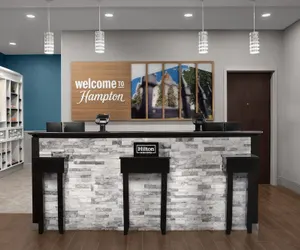 Photo 4 - Hampton Inn & Suites Tupelo/Barnes Crossing