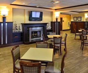 Photo 2 - Hampton Inn Geneseo