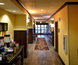 Photo 3 - Hampton Inn Geneseo