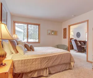 Photo 3 - Awbrey Lane #7 by Village Properties at Sunriver