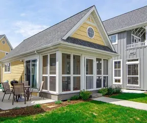 Photo 2 - Captain`s Quarters - 179 Leeward Way, Cottage #6