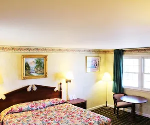 Photo 2 - Pilgrim Inn