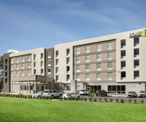 Photo 2 - Home2 Suites by Hilton Norfolk Airport