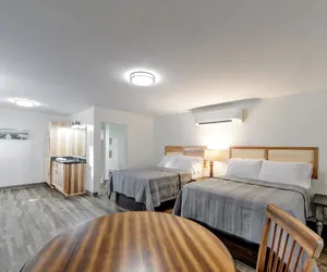Photo 5 - Southern Breeze Lodge