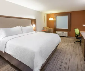 Photo 4 - Holiday Inn Express & Suites Grand Rapids South - Wyoming, an IHG Hotel