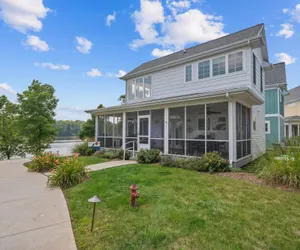 Photo 2 - Bow-wow on The River #5