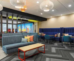 Photo 3 - Tru by Hilton Dallas Downtown Market Center