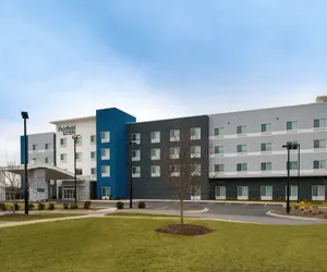 Photo 2 - Fairfield Inn & Suites by Marriott Charlotte University Research Park