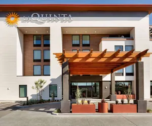 Photo 2 - La Quinta Inn & Suites Santa Rosa Sonoma