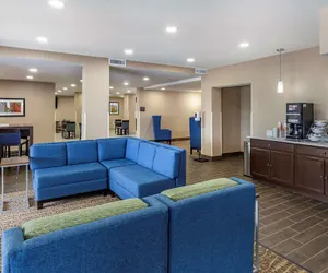 Photo 4 - Quality Inn & Suites Spring Lake - Fayetteville Near Fort Liberty