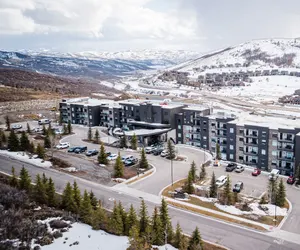 Photo 2 - Black Rock Mountain Resort