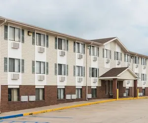Photo 2 - Capital O Amerihost Inn and Suites Kingdom City Hwy 54 MO