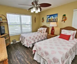 Photo 4 - Cabana Beach House
