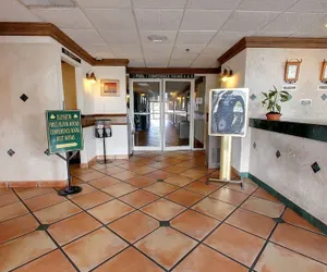 Photo 4 - Miami Gardens Inn & Suites