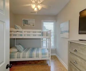 Photo 4 - 8 44th Avenue