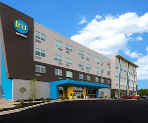 Photo 2 - Tru by Hilton Grantville, PA