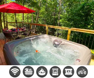 Photo 2 - Cozy Bear Den 2 Bedroom Cabin by RedAwning
