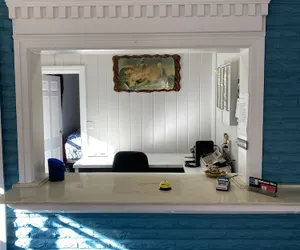 Photo 4 - Colonial Manor Motel