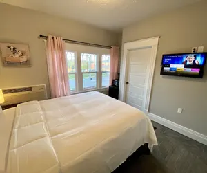 Photo 3 - Twin Lakes Creamery, Grill & Inn