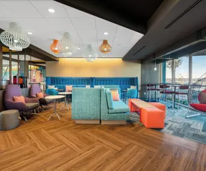 Photo 5 - Tru by Hilton Savannah Airport