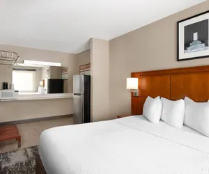Photo 5 - Travelodge by Wyndham Parker
