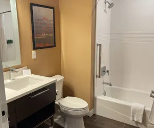 Photo 3 - TownePlace Suites by Marriott Grand Rapids Airport Southeast