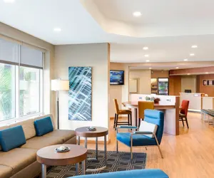 Photo 4 - TownePlace Suites by Marriott Grand Rapids Airport Southeast