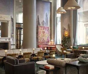Photo 2 - The Wall Street Hotel