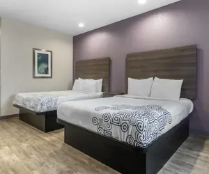 Photo 4 - SureStay Plus Hotel by Best Western Ada