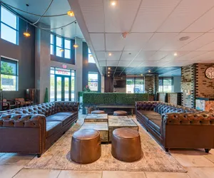 Photo 4 - Hotel Lexen - Newhall