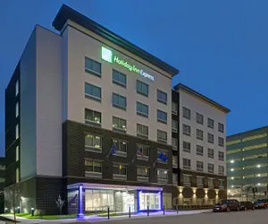 Photo 2 - Holiday Inn Express Milwaukee Downtown, an IHG Hotel