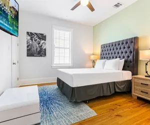Photo 4 - Pristine Brand New 5BR by Hosteeva