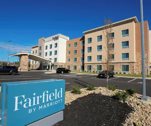 Photo 2 - Fairfield Inn & Suites by Marriott Dayton North