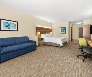 Photo 3 - Holiday Inn Express & Suites Suisun City by IHG