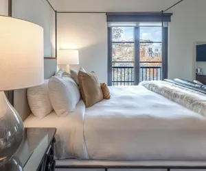 Photo 5 - 121 Hotel by AvantStay – Modern Comfort in Nashville's West End