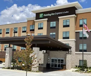 Photo 2 - Holiday Inn Express & Suites Ft. Smith Airport, an IHG Hotel