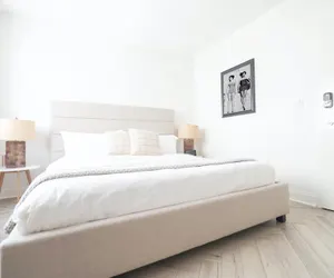 Photo 2 - Luxuri Suites