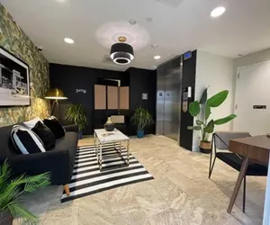 Photo 3 - Luxuri Suites
