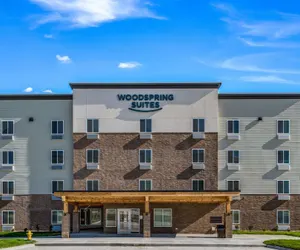 Photo 2 - Woodspring Suites  West Des Moines