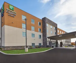 Photo 2 - Holiday Inn Express & Suites Wooster, an IHG Hotel