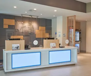 Photo 3 - Holiday Inn Express Doral Miami by IHG